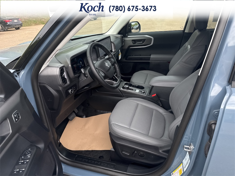 NEW 2026 Ford Bronco Sport Badlands - Azure Grey Metallic Tri-coat Exterior / DARK SPACE GREY LEATHER Interior - $48,490 - Stock #A26155 - VIN 3FMCR9DA9TRE50188 - Photo 17