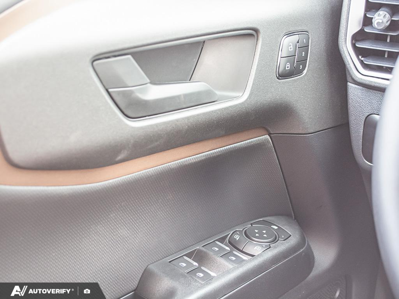 NEW 2026 Ford Bronco Sport Outer Banks - Azure Grey Metallic Tri-coat Exterior / EBONY/ROAST, PREMIUM TRIMMED HTD FRONT BUCKET SEATS Interior - $40,687 - Stock #D60696 - VIN 3FMCR9CN4TRE86844 - Photo 17