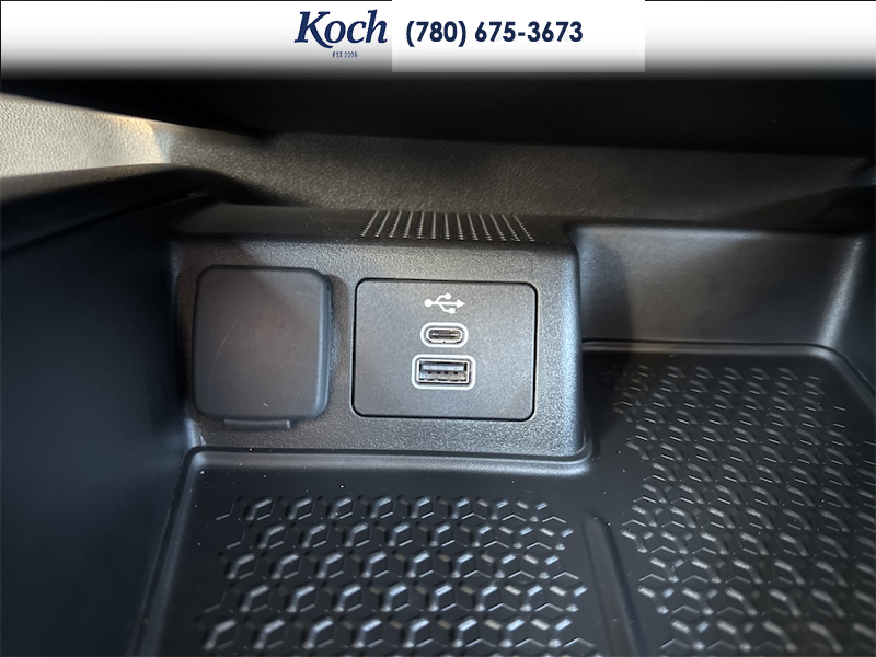 NEW 2026 Ford Bronco Sport Badlands - Velocity Blue Metallic Exterior / DARK SPACE GREY LEATHER Interior - $48,440 - Stock #A26156 - VIN 3FMCR9DA6TRE49757 - Photo 30