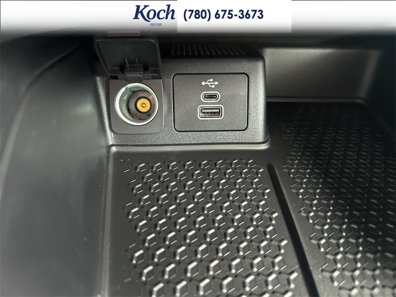 NEW 2026 Ford Bronco Sport Badlands - Crystal White Tricoat Exterior / DARK SPACE GREY LEATHER Interior - $55,400 - Stock #A26055 - VIN 3FMCR9DAXTRE09973 - Photo 30