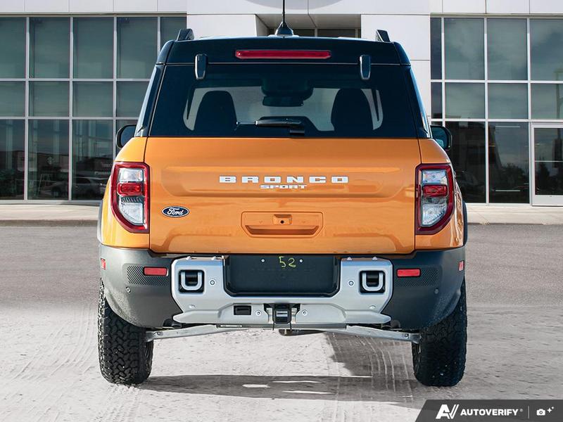 2026 Ford Bronco Badlands photo 2