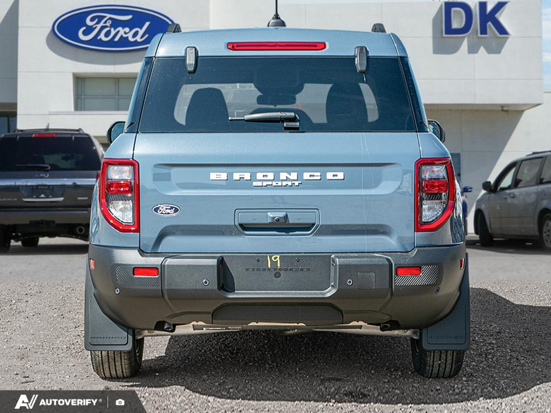 NEW 2026 Ford Bronco Sport Big Bend - Azure Grey Metallic Tri-coat Exterior / MEDIUM LT SMOKED TRUFFLE, CLOTH HEATED FRONT BUCKET SEATS Interior - $39,637 - Stock #D60734 - VIN 3FMCR9BN4TRF02266 - Photo 5