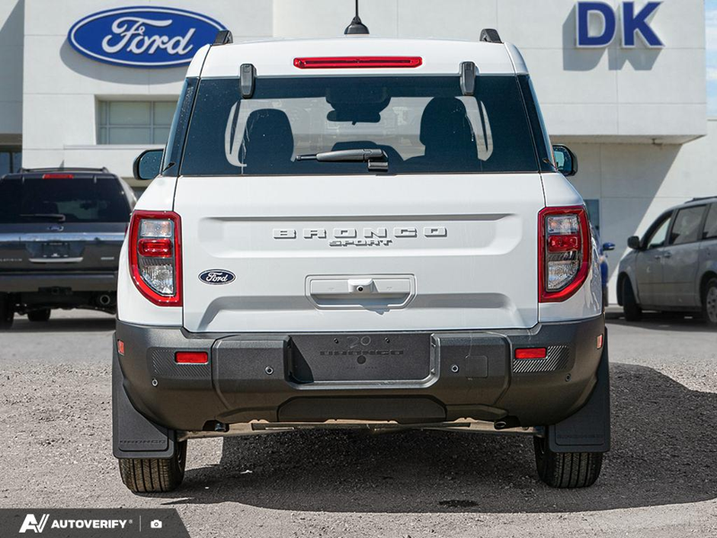 NEW 2026 Ford Bronco Sport Big Bend - Oxford White Exterior / MEDIUM LT SMOKED TRUFFLE, CLOTH HEATED FRONT BUCKET SEATS Interior - $38,933 - Stock #D60735 - VIN 3FMCR9BN2TRE95995 - Photo 5