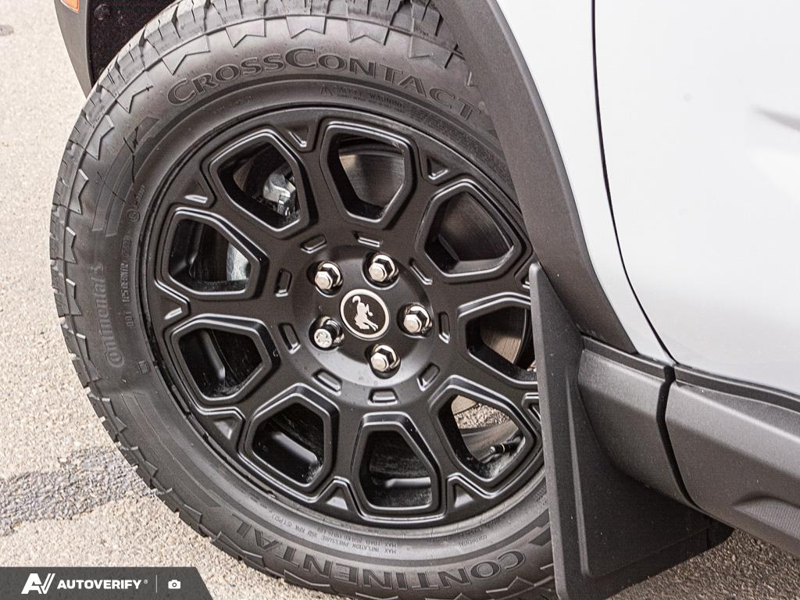 NEW 2026 Ford Bronco Sport Badlands - Space White Metallic Exterior / DARK SPACE GREY, ACTIVEX TRIMMED HTD FR SPORT CONTOUR BUCKET SEA Interior - $47,779 - Stock #D60810 - VIN 3FMCR9DA9TRF11491 - Photo 6
