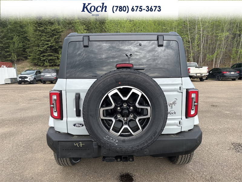 NEW 2026 Ford Bronco Outer Banks - Avalanche Exterior / BLACK ONYX LEATHER TRIM/VINYL Interior - $72,340 - Stock #A26078 - VIN 1FMDE8BH6TLA58407 - Photo 10