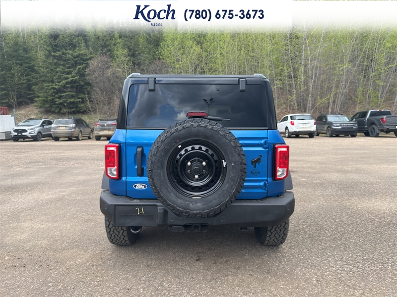 NEW 2026 Ford Bronco Big Bend - Velocity Blue Metallic Exterior / CARMELO PLATINUM LEATHER BUCKET Interior - $58,736 - Stock #A26120 - VIN 1FMDE7BH5TLA61924 - Photo 10
