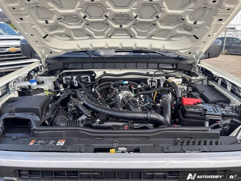 NEW 2026 Ford Bronco Outer Banks - Wimbledon White Exterior / BLACK ONYX-LEATHER/VINYL Interior - $87,459 - Stock #E60989 - VIN 1FMEE8BP8TLB22474 - Photo 10