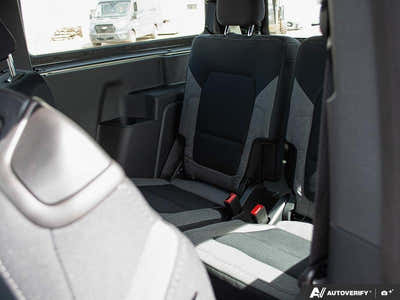 NEW 2026 Ford Bronco Base Sasquatch Manual - BLACK CLOTH GREY Interior - $65,809 - Stock #E60575 - VIN 1FMDE6AH0TLA75175