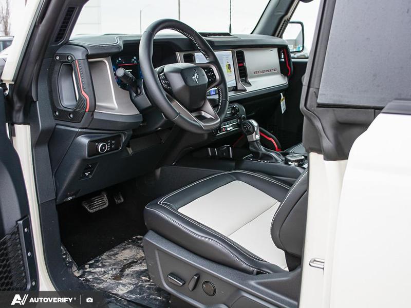NEW 2026 Ford Bronco Outer Banks - Wimbledon White Exterior / BLACK ONYX-LEATHER/VINYL Interior - $82,413 - Stock #D60363 - VIN 1FMEE8BH4TLA54263 - Photo 14