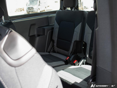 NEW 2026 Ford Bronco Base Sasquatch Manual - BLACK CLOTH GREY Interior - $69,059 - Stock #E60575 - VIN 1FMDE6AH0TLA75175
