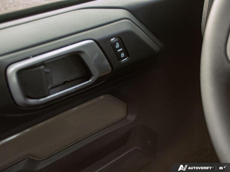 NEW 2026 Ford Bronco Base Sasquatch Manual Trans - Marsh Gray Exterior / BLACK CLOTH GREY Interior - $63,899 - Stock #E60185 - VIN 1FMDE6AH9TLA43471 - Photo 17
