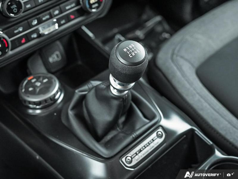 NEW 2026 Ford Bronco Big Bend Manual - Oxford White Exterior / GREY/BLACK CLOTH Interior - $59,754 - Stock #E60514 - VIN 1FMDE7BH1TLA76226 - Photo 19