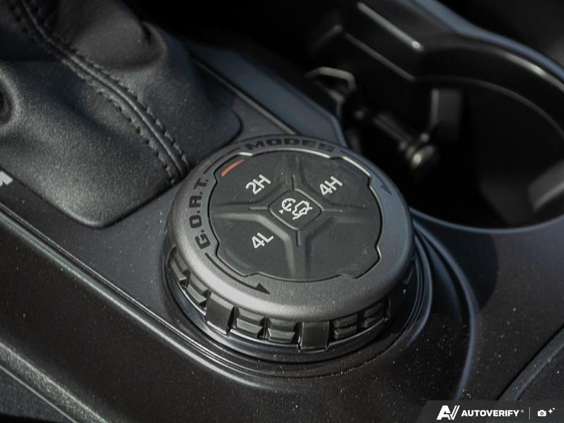 NEW 2026 Ford Bronco Base - Shadow Black Exterior / BLACK CLOTH GREY Interior - $56,069 - Stock #E60542 - VIN 1FMDE6AH9TLA76647 - Photo 19