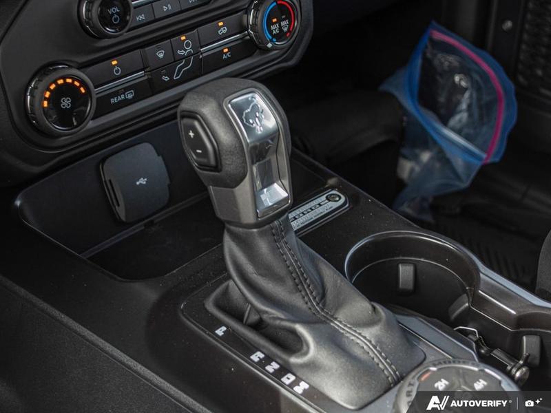 NEW 2026 Ford Bronco Base - Shadow Black Exterior / BLACK CLOTH GREY Interior - $56,069 - Stock #E60542 - VIN 1FMDE6AH9TLA76647 - Photo 20