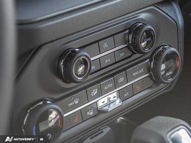 NEW 2026 Ford Bronco Big Bend - Velocity Blue Metallic Exterior / BLACK CLOTH GREY Interior - $60,248 - Stock #D60319 - VIN 1FMDE7BH2TLA54512 - Photo 21