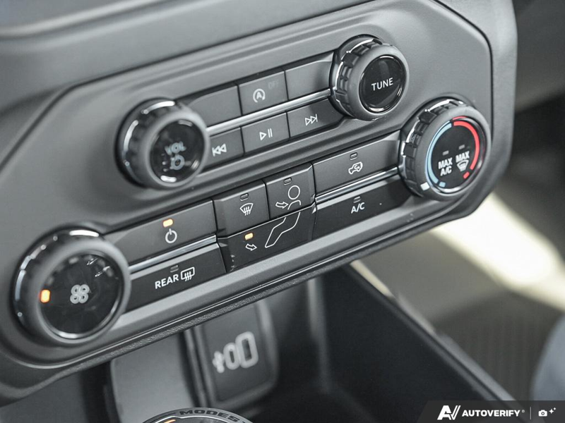 NEW 2026 Ford Bronco Base Sasquatch Manual - Desert Sand Exterior / BLACK CLOTH GREY Interior - $62,708 - Stock #E60575 - VIN 1FMDE6AH0TLA75175 - Photo 20