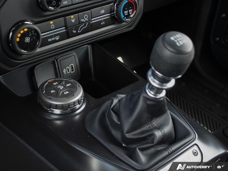 NEW 2026 Ford Bronco Base Sasquatch Manual - Desert Sand Exterior / BLACK CLOTH GREY Interior - $62,708 - Stock #E60575 - VIN 1FMDE6AH0TLA75175 - Photo 20