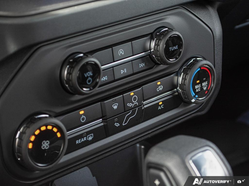 NEW 2026 Ford Bronco Base - Shadow Black Exterior / BLACK CLOTH GREY Interior - $55,919 - Stock #E60542 - VIN 1FMDE6AH9TLA76647 - Photo 21