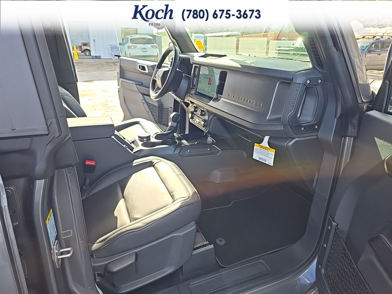 NEW 2026 Ford Bronco Big Bend - Carbonized Grey Metallic Exterior / CARMELO PLATINUM LEATHER BUCKET Interior - $57,891 - Stock #A26033 - VIN 1FMDE7BH6TLA44727 - Photo 21
