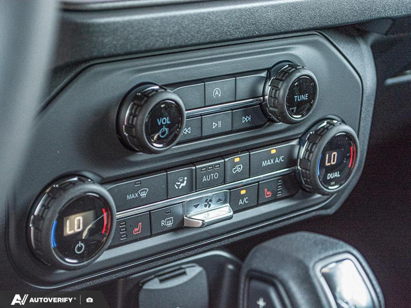 NEW 2026 Ford Bronco Big Bend - Avalanche Grey Exterior / BLACK CLOTH GREY Interior - $59,072 - Stock #D60743 - VIN 1FMDE7BH3TLB38452 - Photo 21