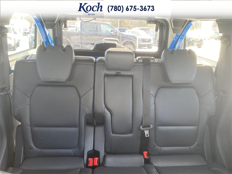 NEW 2026 Ford Bronco Big Bend - Velocity Blue Metallic Exterior / CARMELO PLATINUM LEATHER BUCKET Interior - $64,915 - Stock #A26120 - VIN 1FMDE7BH5TLA61924 - Photo 22