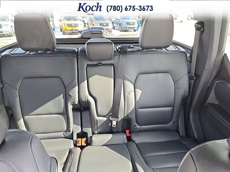 NEW 2026 Ford Bronco Big Bend - Carbonized Grey Metallic Exterior / CARMELO PLATINUM LEATHER BUCKET Interior - $57,891 - Stock #A26033 - VIN 1FMDE7BH6TLA44727 - Photo 22