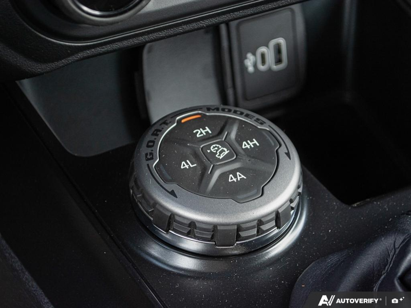NEW 2026 Ford Bronco Base Sasquatch Manual - Desert Sand Exterior / BLACK CLOTH GREY Interior - $62,708 - Stock #E60575 - VIN 1FMDE6AH0TLA75175 - Photo 23