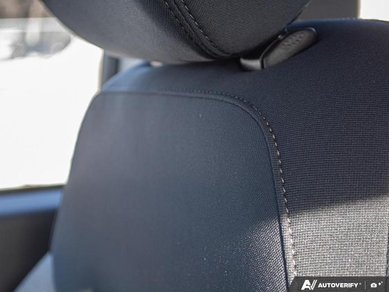 NEW 2026 Ford Bronco Base Sasquatch Manual Trans - Avalanche Exterior / BLACK CLOTH GREY Interior - $63,799 - Stock #E60239 - VIN 1FMDE6AH1TLA43559 - Photo 25