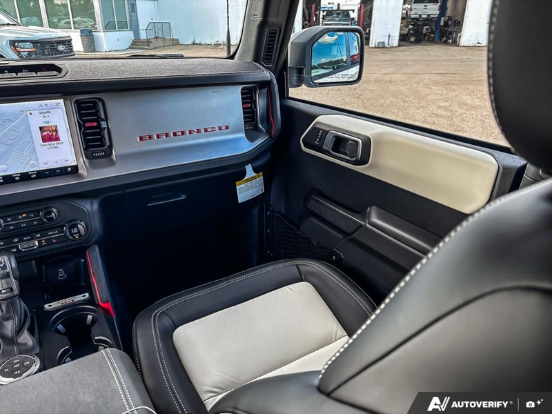 NEW 2026 Ford Bronco Outer Banks - Wimbledon White Exterior / BLACK ONYX-LEATHER/VINYL Interior - $87,459 - Stock #E60989 - VIN 1FMEE8BP8TLB22474 - Photo 25