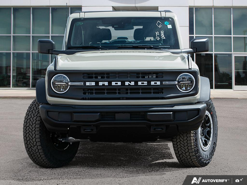 NEW 2026 Ford Bronco Base Sasquatch Manual - Desert Sand Exterior / BLACK CLOTH GREY Interior - $62,708 - Stock #E60575 - VIN 1FMDE6AH0TLA75175 - Photo 2