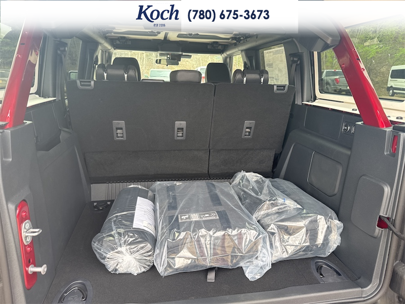 NEW 2026 Ford Bronco Big Bend - Ruby Red Tri-coat Metallic Exterior / VINYL SANDSTONE/BLACK SEATS Interior - $66,585 - Stock #A26053 - VIN 1FMDE7BH4TLA48887 - Photo 38