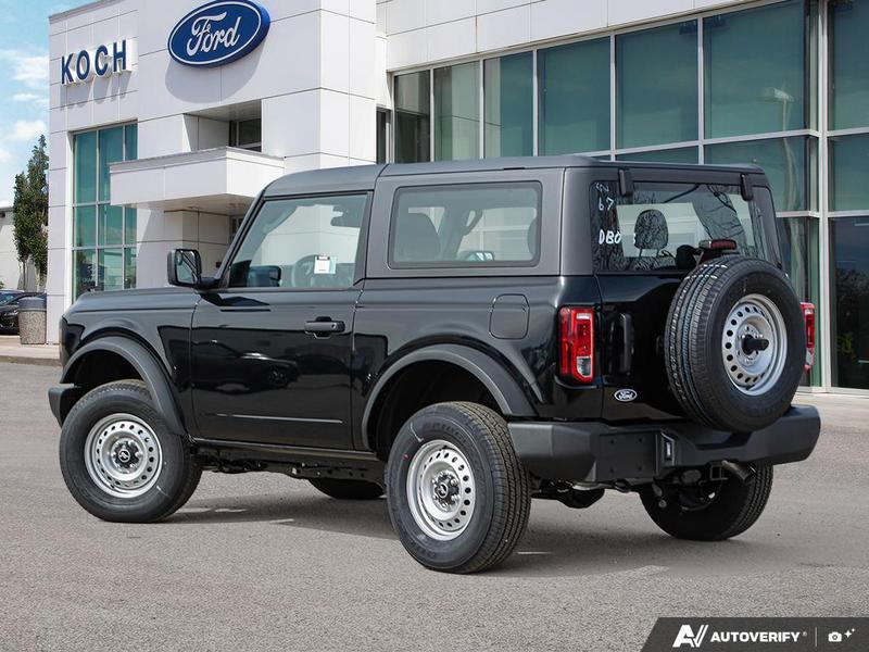 NEW 2026 Ford Bronco Base - Shadow Black Exterior / BLACK CLOTH GREY Interior - $56,069 - Stock #E60542 - VIN 1FMDE6AH9TLA76647 - Photo 4