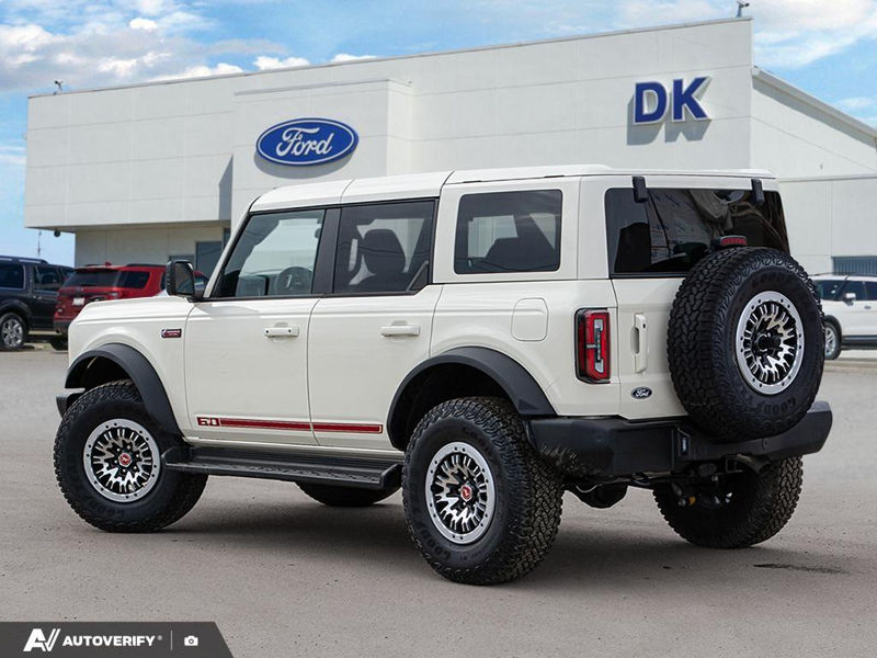 NEW 2026 Ford Bronco Outer Banks - Wimbledon White Exterior / BLACK ONYX-LEATHER/VINYL Interior - $82,192 - Stock #D60363 - VIN 1FMEE8BH4TLA54263 - Photo 4