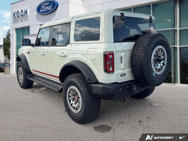 NEW 2026 Ford Bronco Outer Banks - Wimbledon White Exterior / BLACK ONYX-LEATHER/VINYL Interior - $87,459 - Stock #E60989 - VIN 1FMEE8BP8TLB22474 - Photo 4