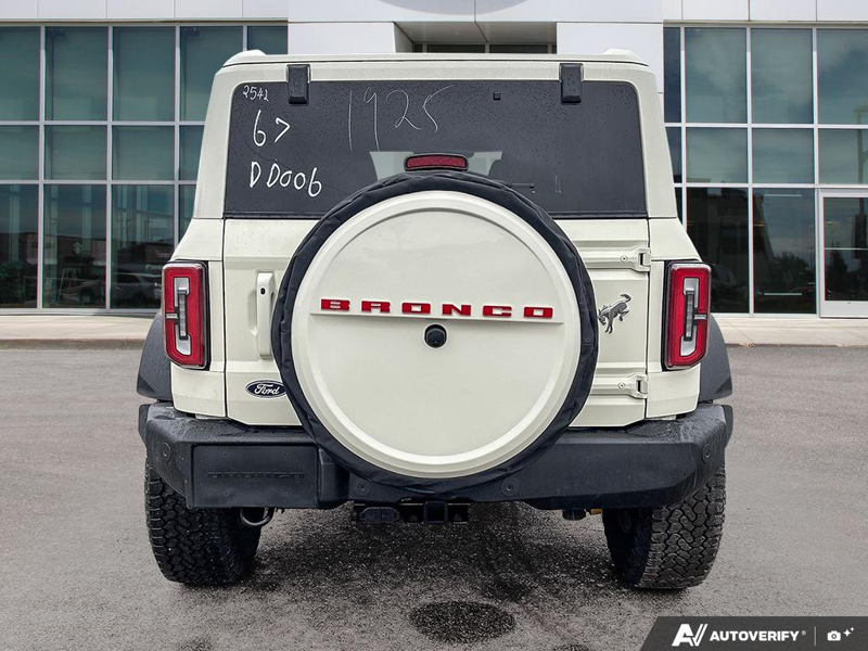 NEW 2026 Ford Bronco Outer Banks 60th Anniversary Edition - Wimbledon White Exterior / BLACK ONYX-LEATHER/VINYL Interior - $75,557 - Stock #E60681 - VIN 1FMEE8BH0TLA92542 - Photo 5