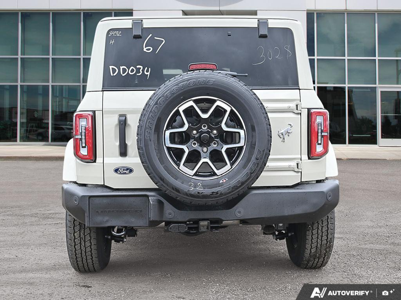 NEW 2026 Ford Bronco Outer Banks - Desert Sand Exterior / BLACK ONYX LEATHER TRIM/VINYL Interior - $64,431 - Stock #E60687 - VIN 1FMEE8BP2TLA98432 - Photo 5