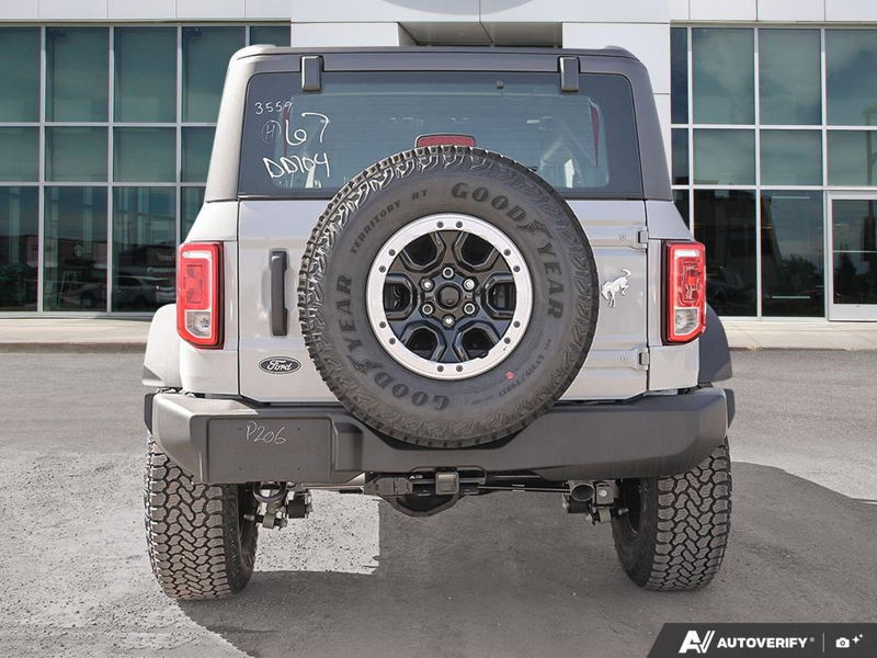 NEW 2026 Ford Bronco Base Sasquatch Manual - Desert Sand Exterior / BLACK CLOTH GREY Interior - $62,708 - Stock #E60575 - VIN 1FMDE6AH0TLA75175 - Photo 5