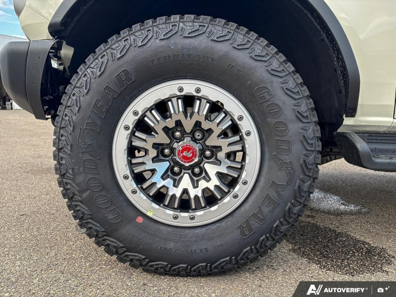NEW 2026 Ford Bronco Outer Banks - Wimbledon White Exterior / BLACK ONYX-LEATHER/VINYL Interior - $87,459 - Stock #E60989 - VIN 1FMEE8BP8TLB22474 - Photo 6