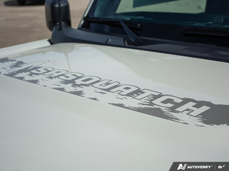 NEW 2026 Ford Bronco Base Sasquatch Manual - Avalanche Exterior / BLACK CLOTH GREY Interior - $61,356 - Stock #E60239 - VIN 1FMDE6AH1TLA43559 - Photo 6