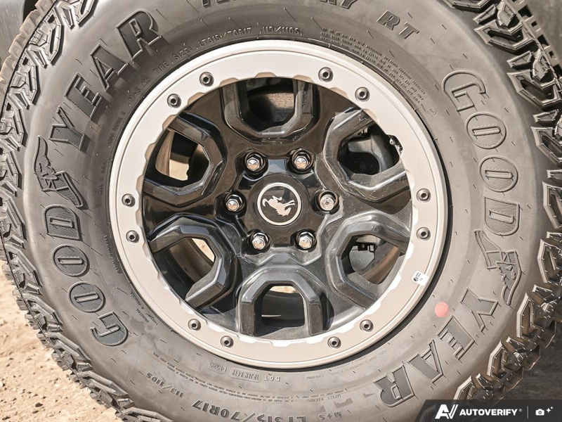 NEW 2026 Ford Bronco Base Sasquatch Manual - Desert Sand Exterior / BLACK CLOTH GREY Interior - $62,708 - Stock #E60575 - VIN 1FMDE6AH0TLA75175 - Photo 6