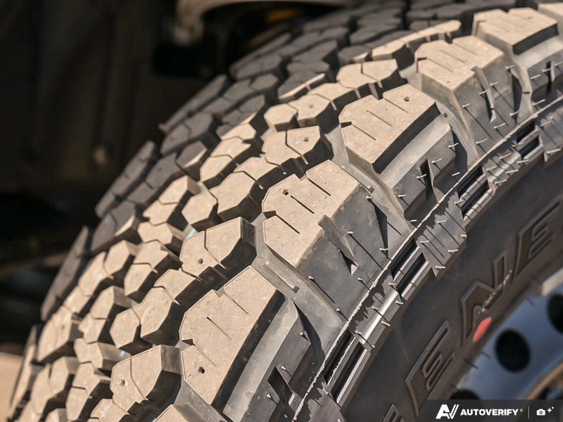 NEW 2026 Ford Bronco Big Bend Manual - Oxford White Exterior / GREY/BLACK CLOTH Interior - $56,192 - Stock #E60514 - VIN 1FMDE7BH1TLA76226 - Photo 7