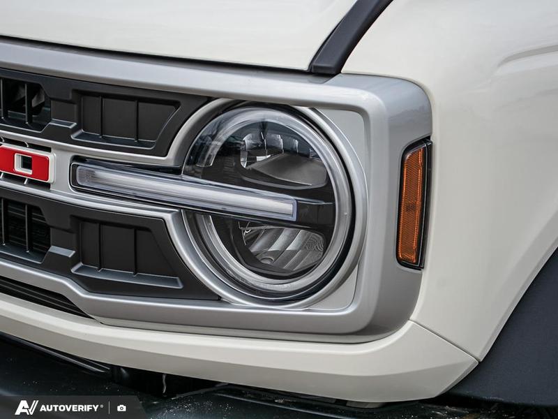 NEW 2026 Ford Bronco Outer Banks - Wimbledon White Exterior / BLACK ONYX-LEATHER/VINYL Interior - $82,413 - Stock #D60363 - VIN 1FMEE8BH4TLA54263 - Photo 10