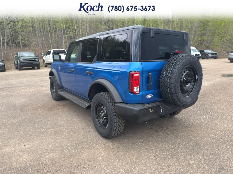 NEW 2026 Ford Bronco Big Bend - Velocity Blue Metallic Exterior / CARMELO PLATINUM LEATHER BUCKET Interior - $65,665 - Stock #A26120 - VIN 1FMDE7BH5TLA61924 - Photo 9