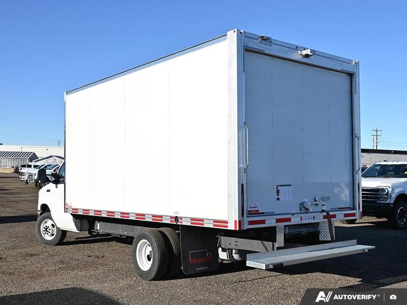 2026 Ford E-450 photo 4