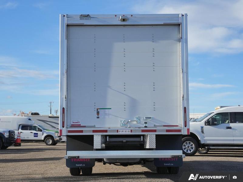 2026 Ford E-450 photo 4