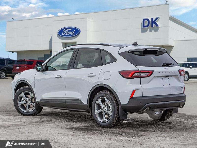 2026 Ford Escape ST-Line photo 3