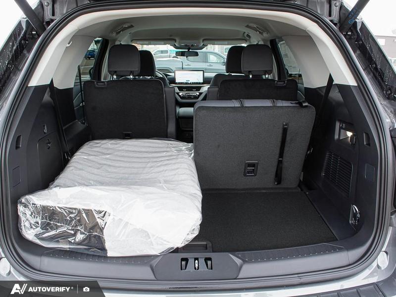 NEW 2026 Ford Explorer Active - Carbonized Grey Metallic Exterior / DARK SPACE GRAY CLOTH Interior - $53,857 - Stock #D60253 - VIN 1FMUK8DH2TGB01736 - Photo 11