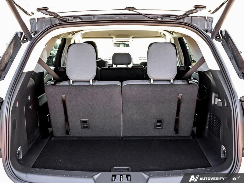 NEW 2026 Ford Explorer Active - Oxford White Exterior / DARK SPACE GRAY CLOTH Interior - $51,149 - Stock #E60258 - VIN 1FMUK8DH5TGA82812 - Photo 11