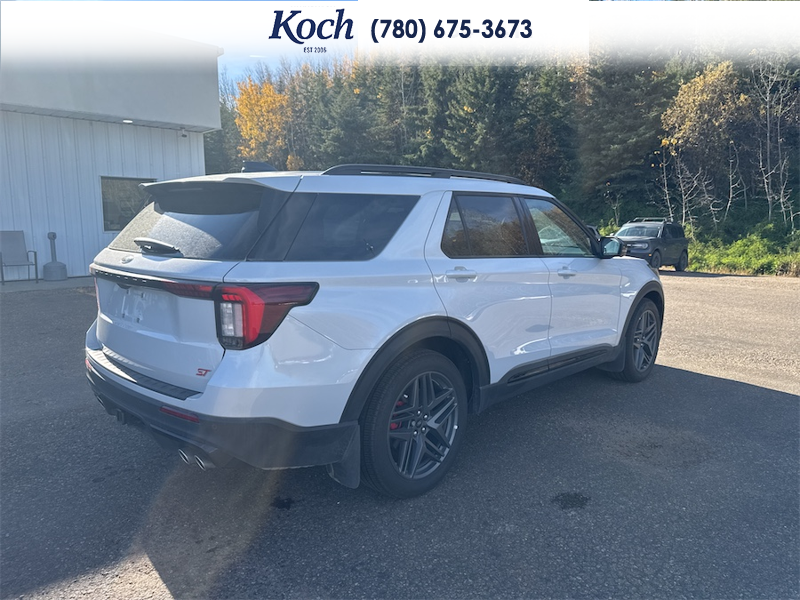 NEW 2026 Ford Explorer ST - Space White Metallic Exterior / ONYX, HEAT/VENT UNIQUE MIKO SUEDE SPORT CAPTAIN'S CHAIRS Interior - $75,130 - Stock #A26267 - VIN 1FMWK8GC3TGB05111 - Photo 11