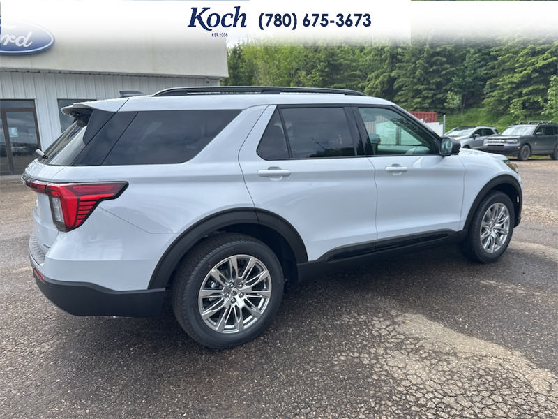 NEW 2026 Ford Explorer Active - Crystal White Tricoat Exterior / DARK SPACE GREY ACTIVEX Interior - $60,130 - Stock #A26191 - VIN 1FMUK8DH1TGB87329 - Photo 12